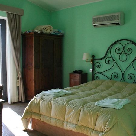 Které jsou ty nejlepší hotely v okolí atrakce Cascate del Mulino? Saturnia Pokoj fotografie